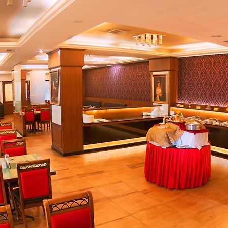 President Hotel Майсур Экстерьер фото